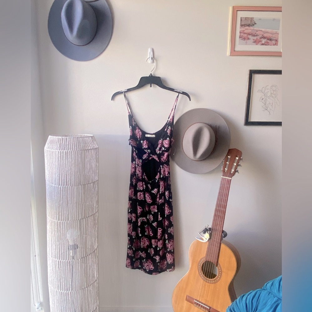 Floral‎ Cut Out bodycon dress from June & Hudson
